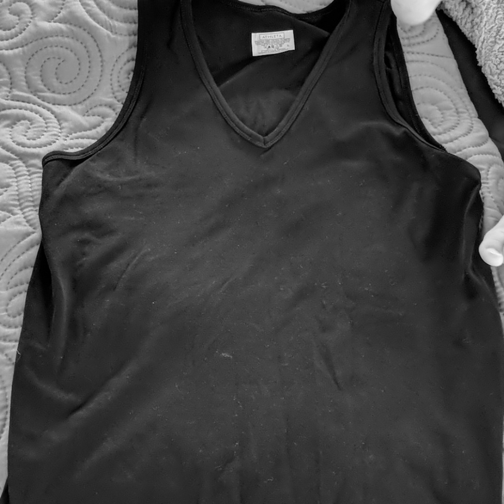 Athleta v-neck tank. Stretchy material.